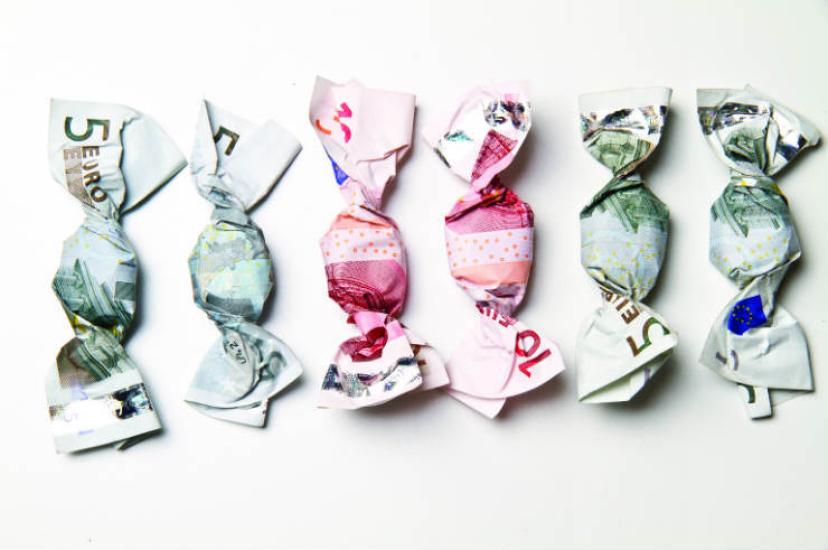 Money wraps iStock_16275182_XXLARGE.jpg
