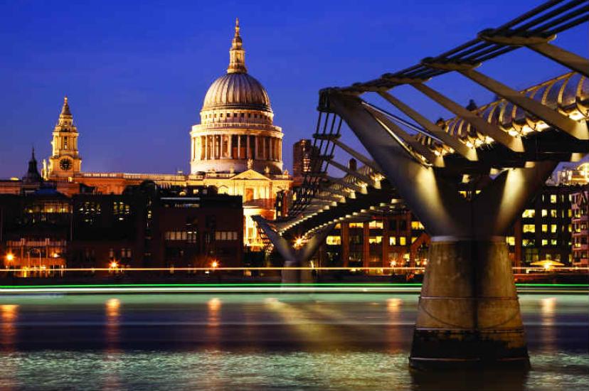 St Pauls Large iStock_000011196973Large.jpg