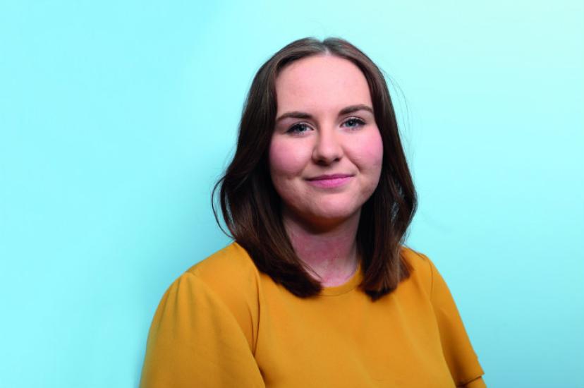 Molly Smithson_The Travel Vault_Head Shot.JPG