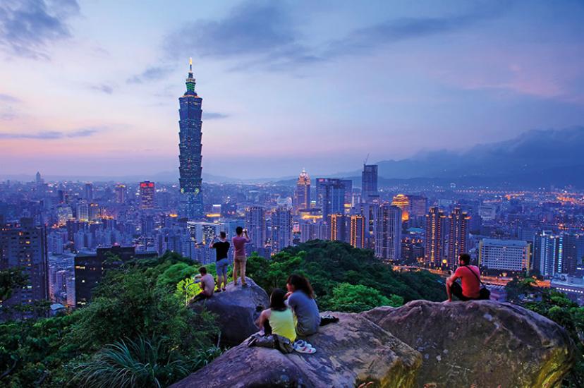 View of Taipei101 from Elephant Mountain.jpg