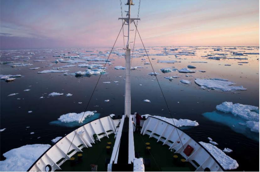 Greenland Sea, picture by Chris Van Hove