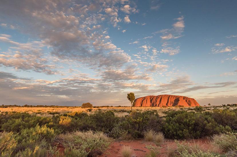 Uluru.jpg