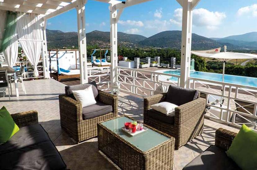 Villa Luna Terrace.jpg