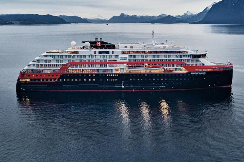 Hurtigruten_MS_Fridtjof_Nansen.jpg