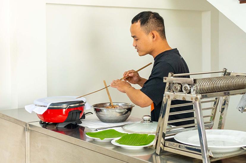The Oodles of Noodles tour contributes to protecting and training at-risk youth in Vietnam