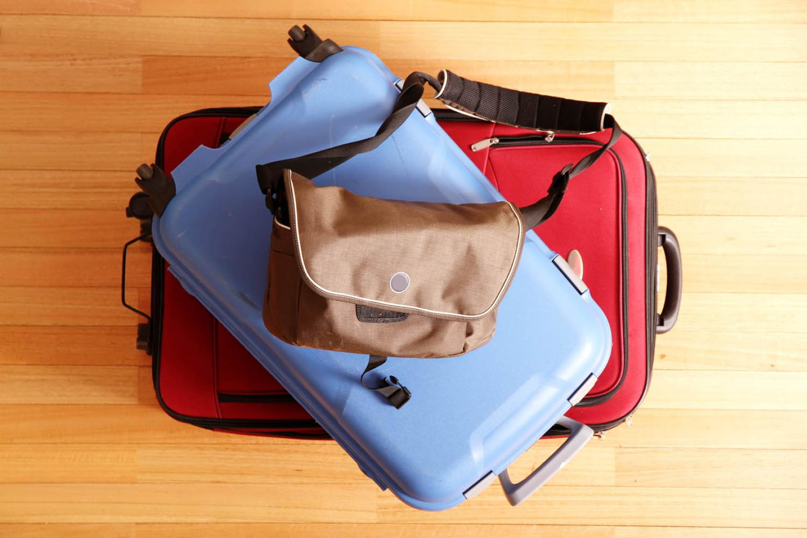 Line is offering agents the chance to win a new set of luggage – and a lesson in holiday packing for their customers