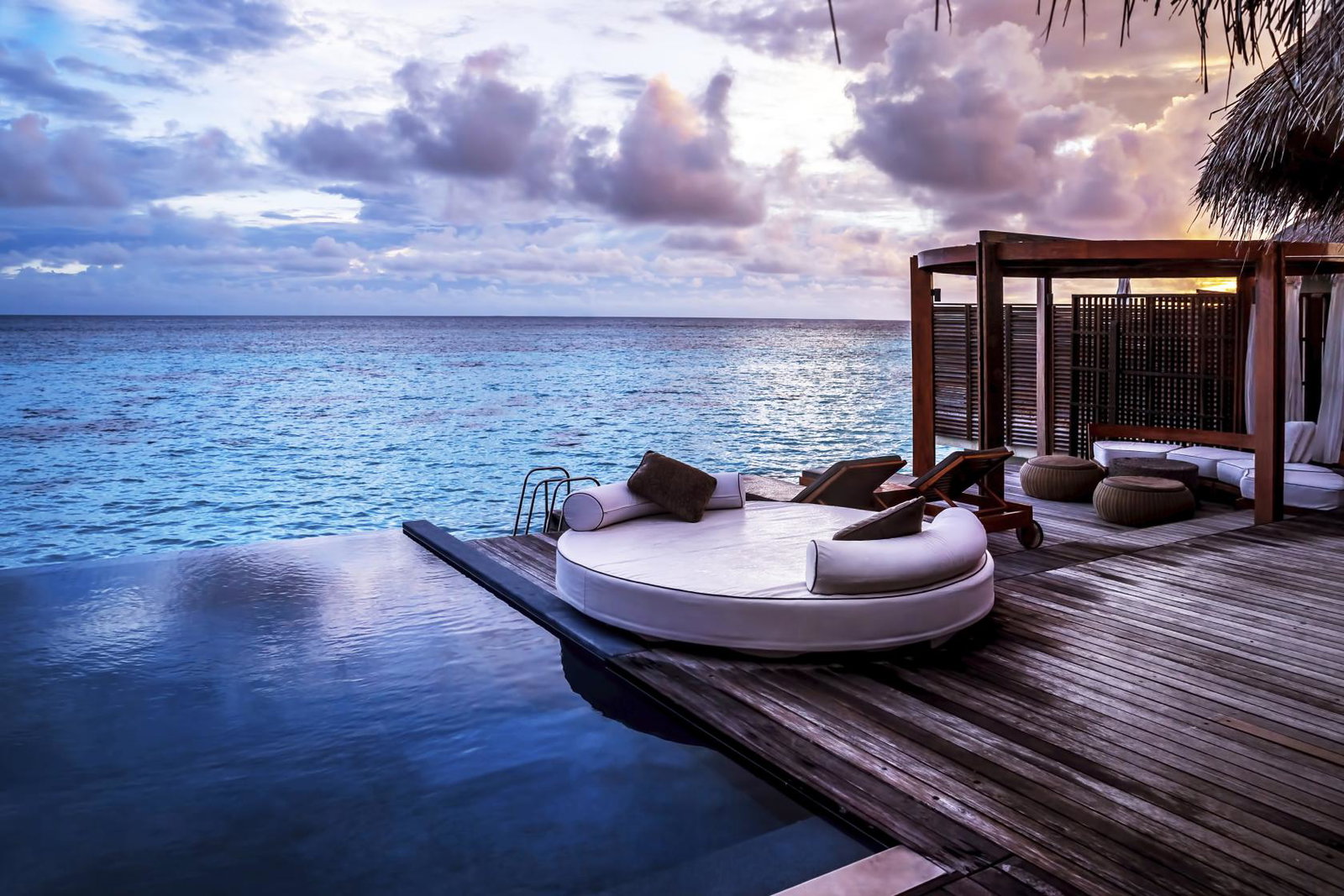 Luxury sea generic