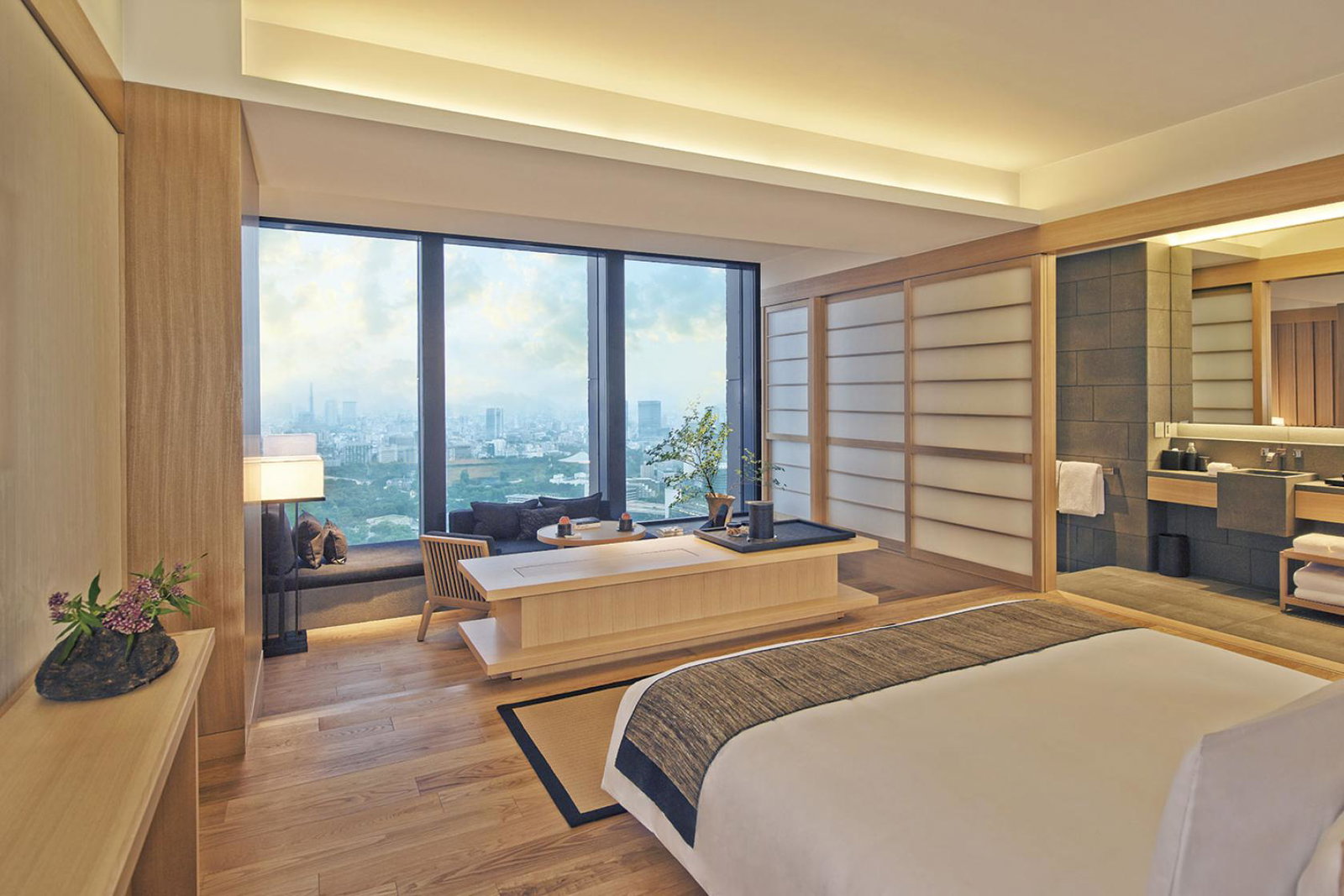 Aman-Tokyo-Deluxe-Room-Interior.jpg