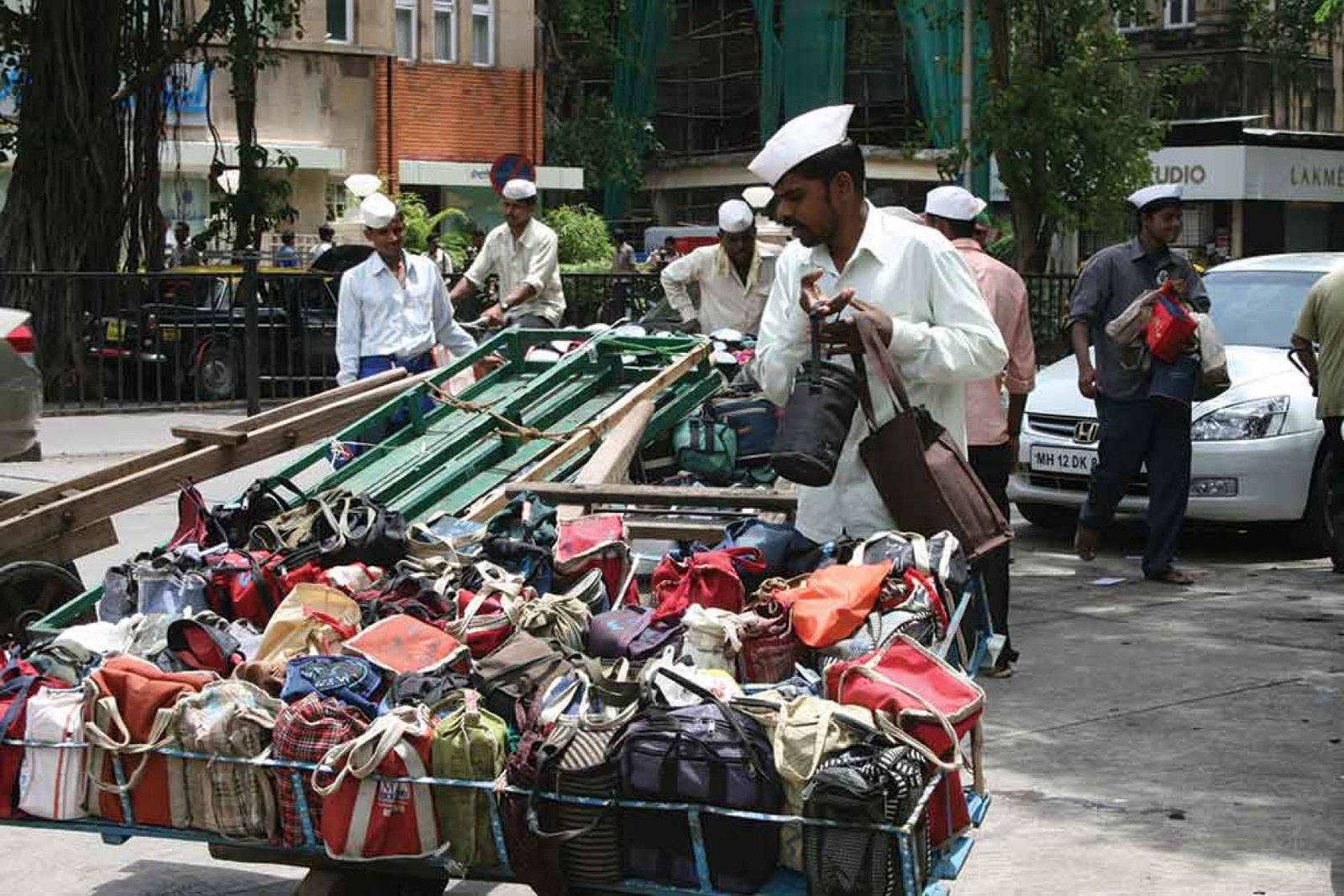 Mumbai market seller
