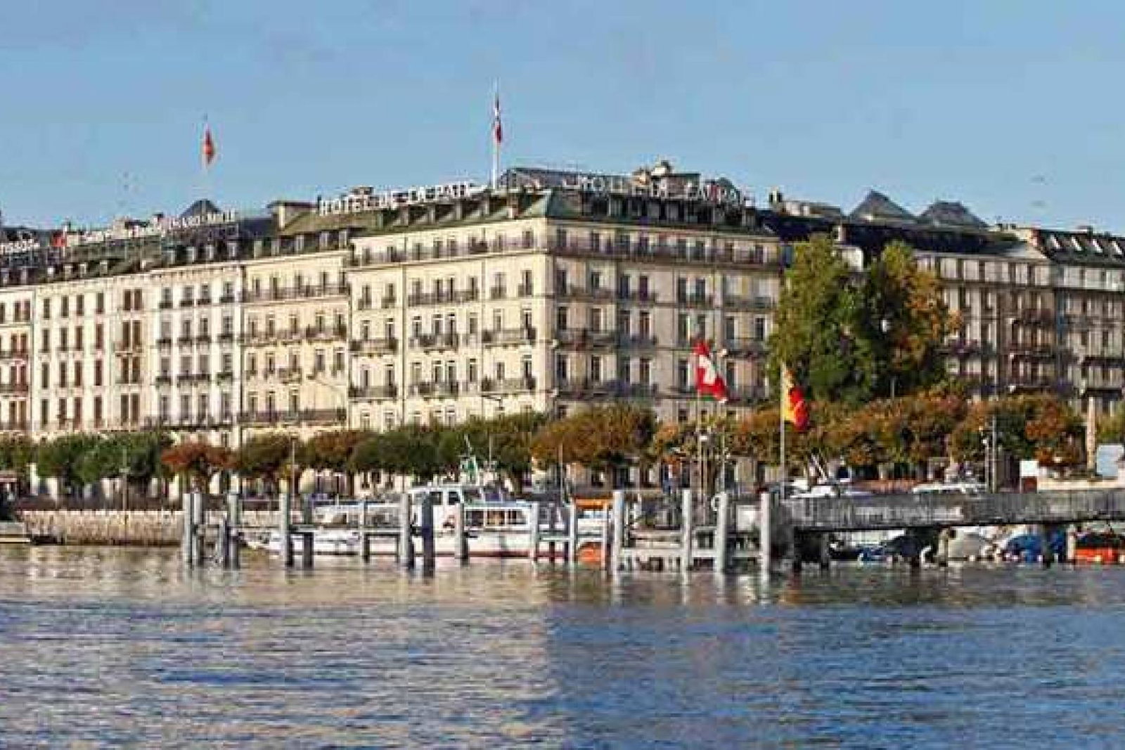 Hotel-de-la-Paix.jpg