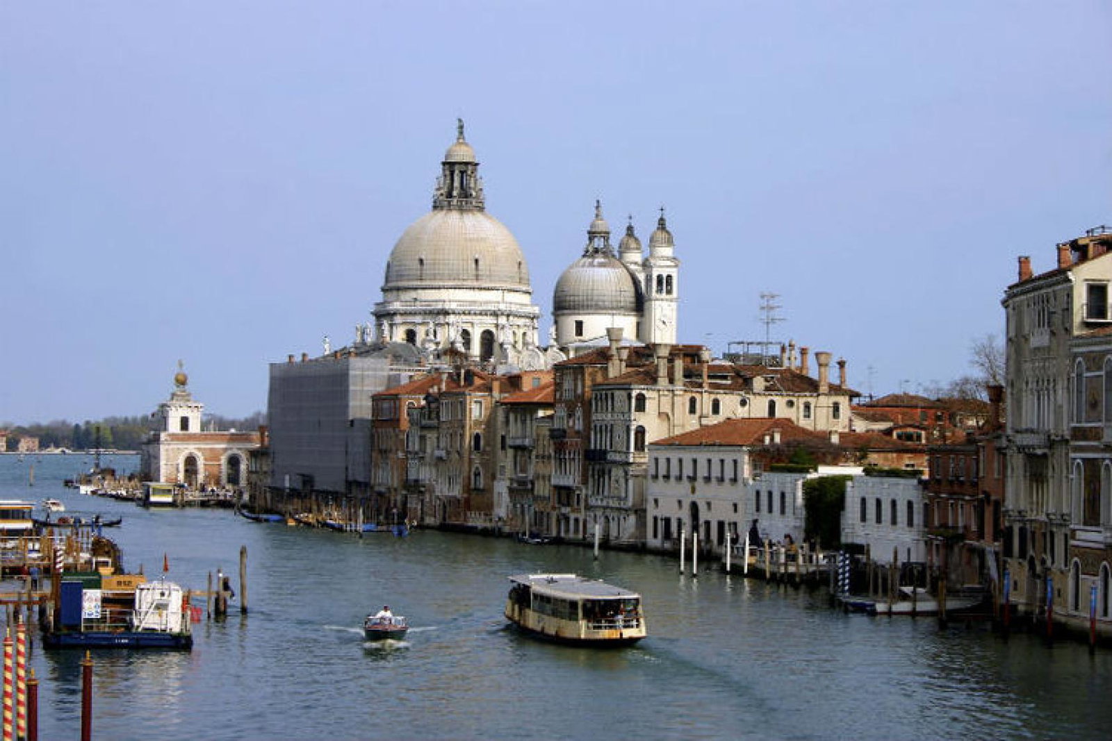 Vessels of more than 25,000 tonnes are no longer allowed to sail into the Giudecca canal in Venice