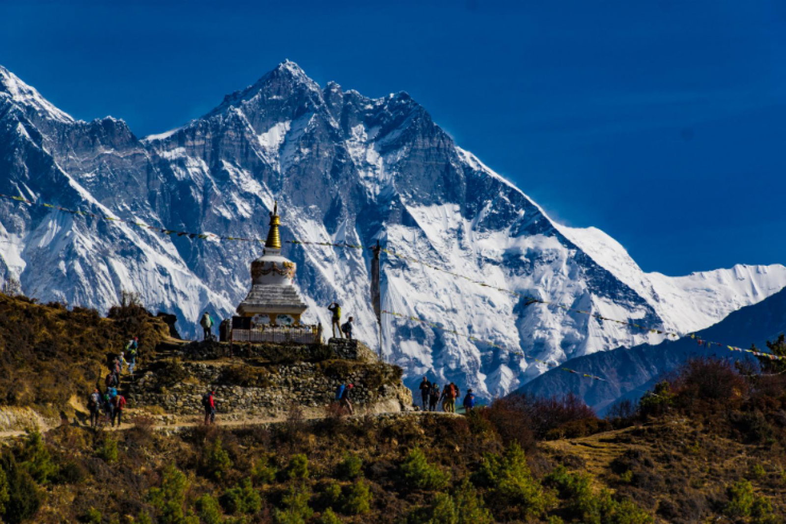 Nepal Mountains ThinkstockPhotos-509718806.jpg