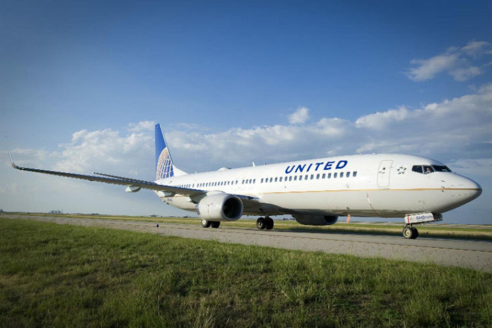 United Airlines will quiz all passengers on their medical history