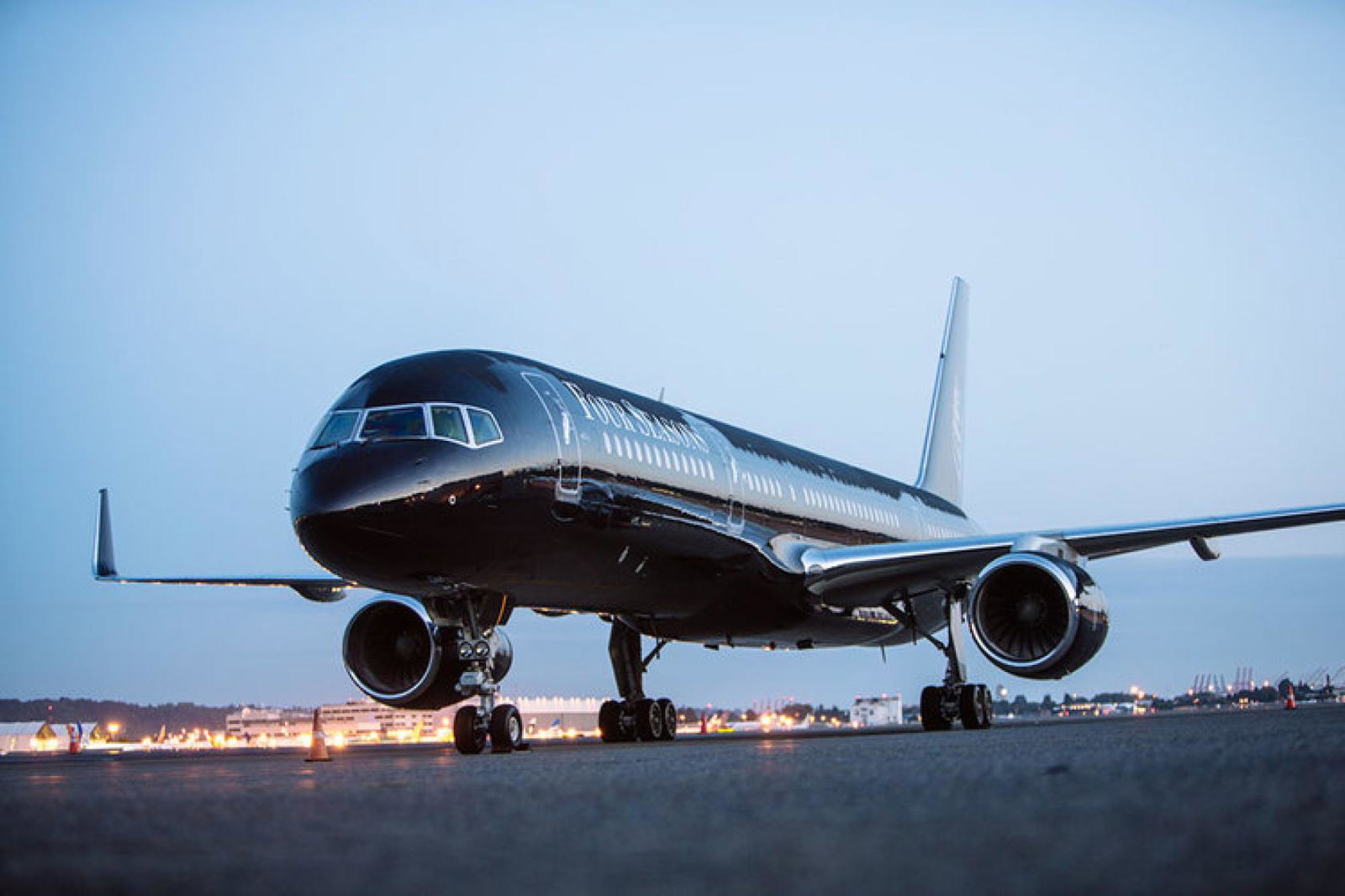 Four-Seasons-Private-Jet-travel.jpg