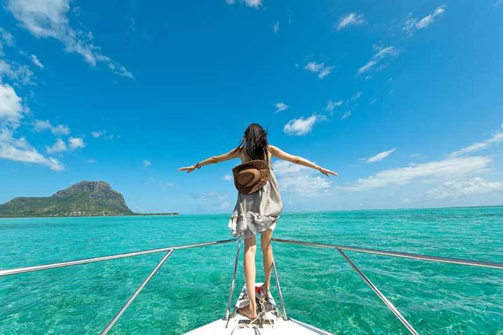 Yacht in Indian Ocean iStock_000018041502
