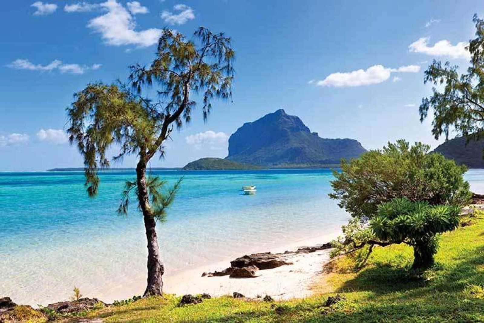 Mauritius beach iStock_000041003668