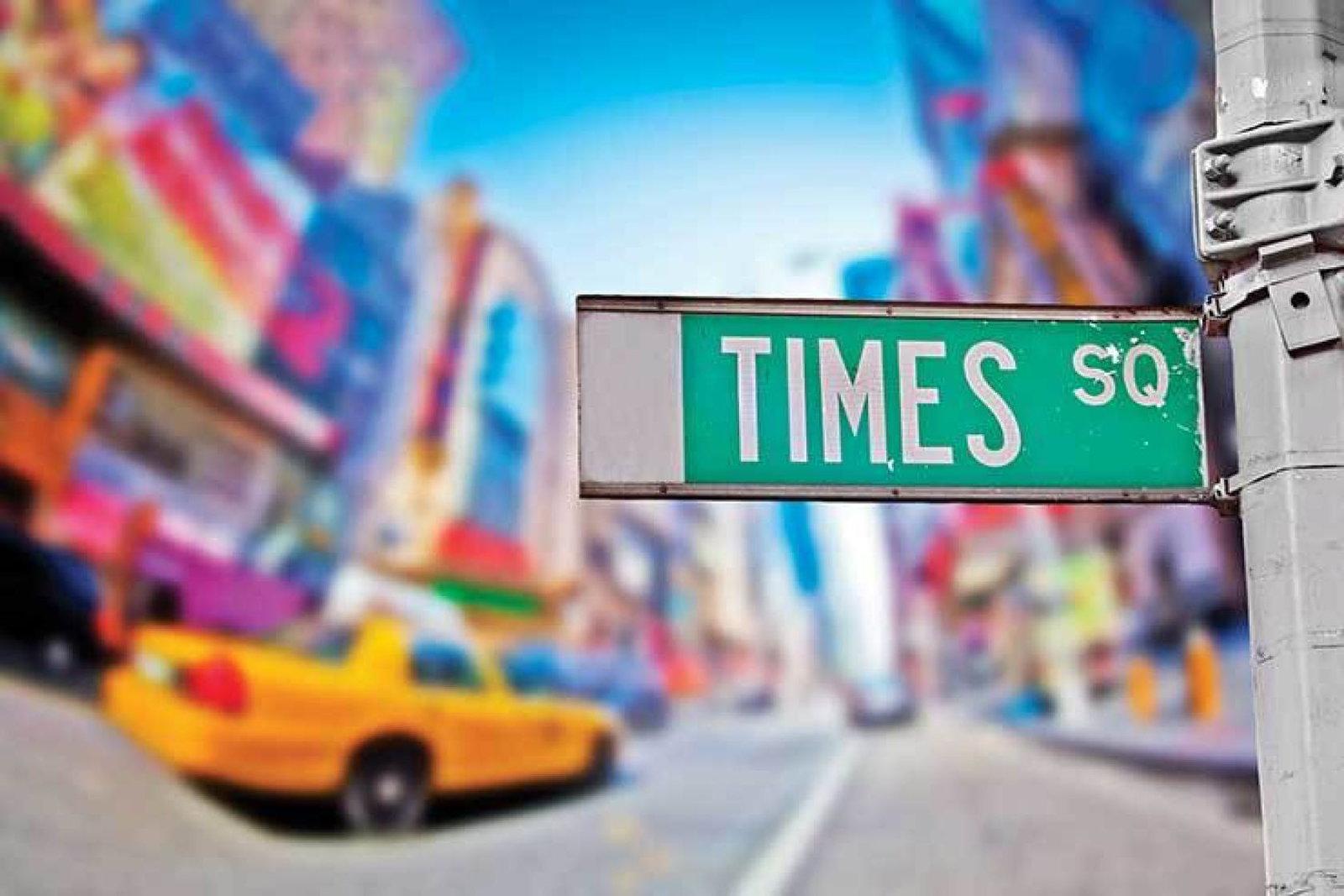 Times Square sign NYC iStock_38344344