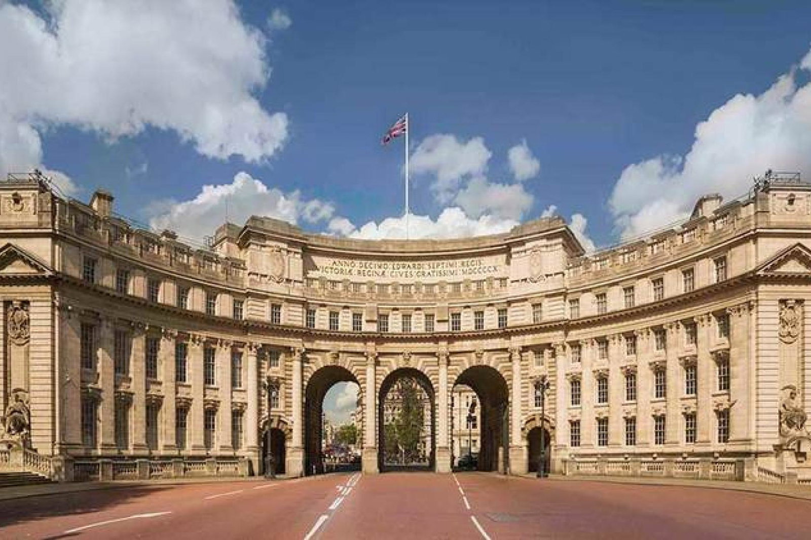 AdmiraltyArchFlagPole3Qt-1-copy.jpg