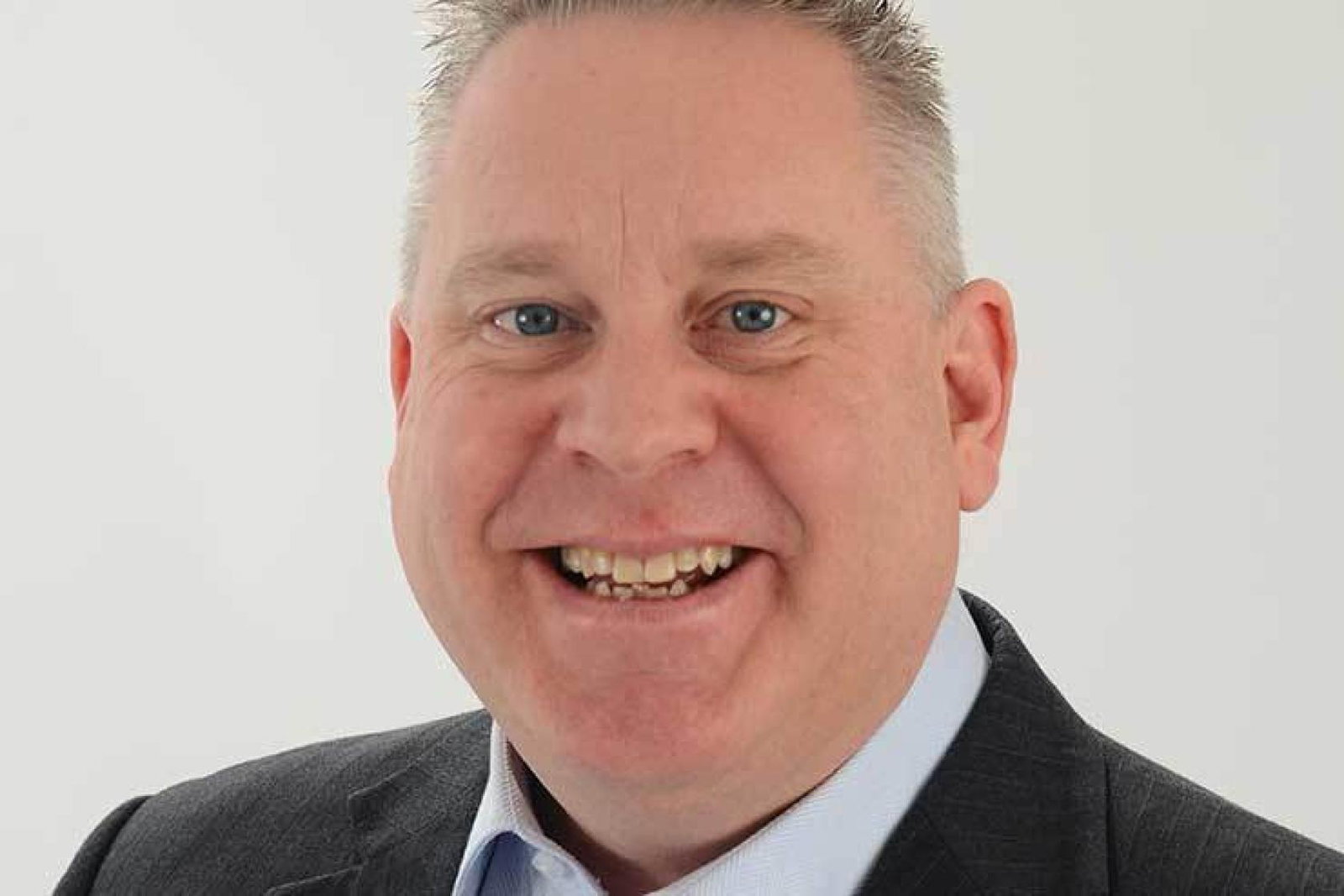 Peter Davies, Totalstay
