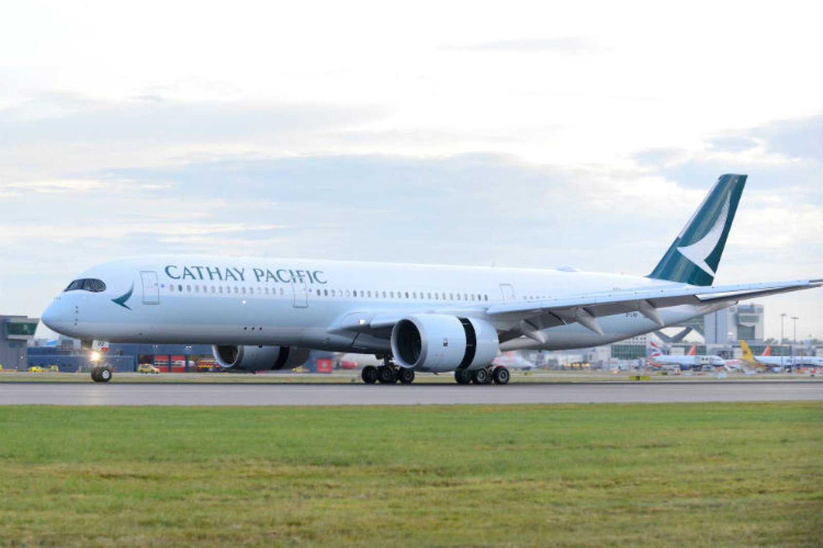 Cathay Pacific A350.jpg