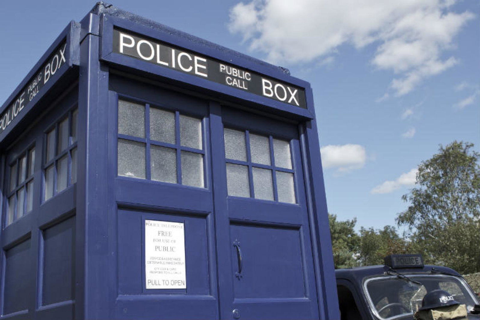 tardis iStock_10436933_LARGE.jpg