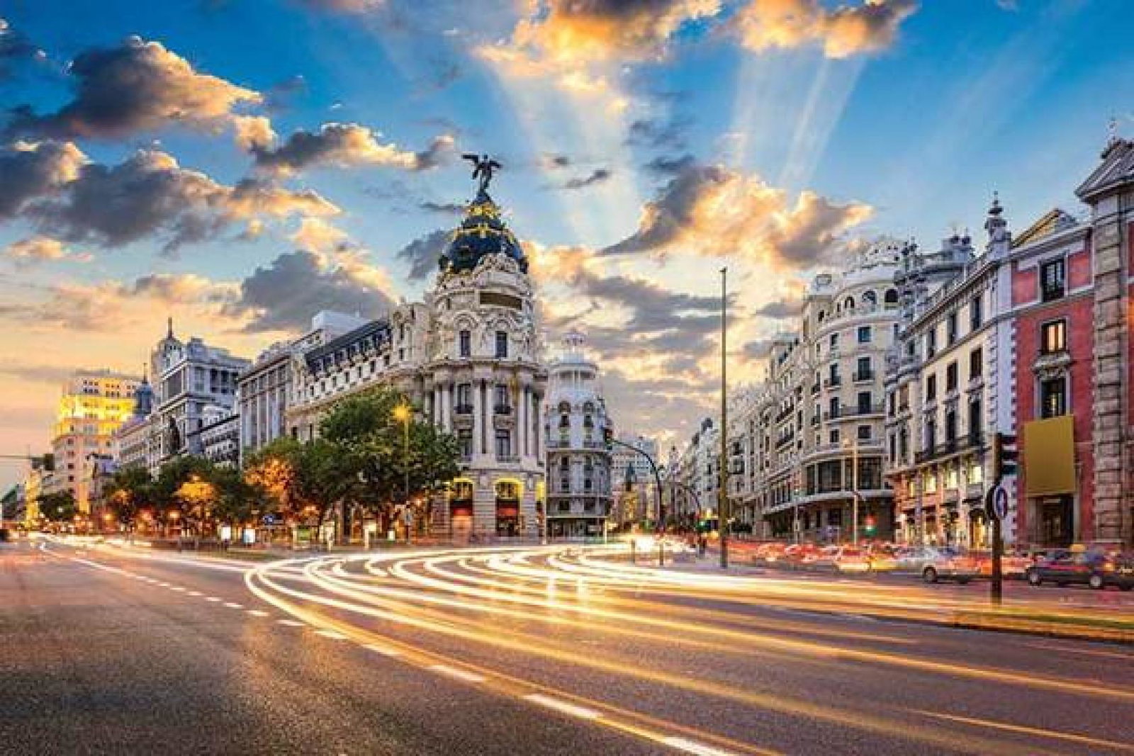 Madrid dawn iStock_88251021