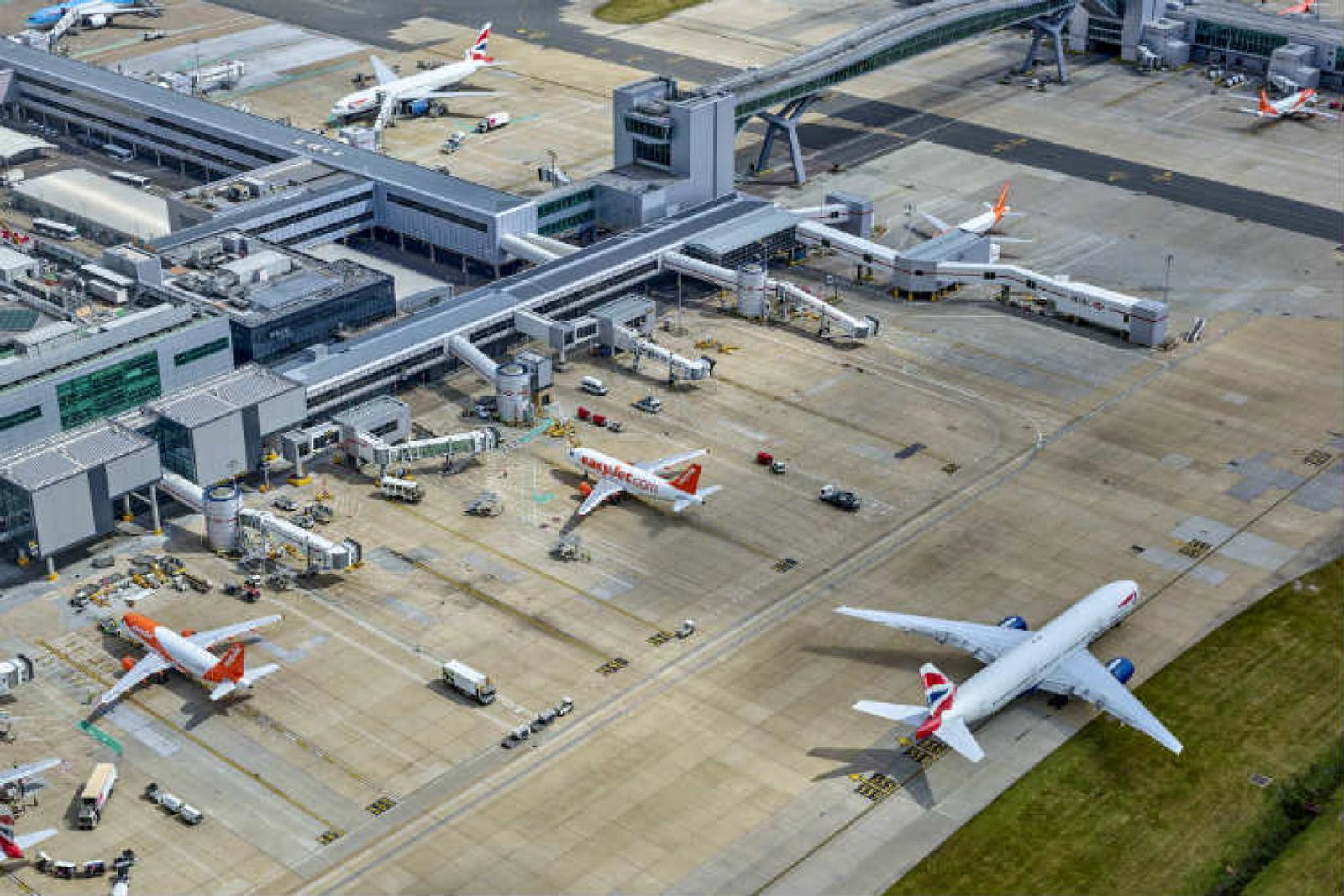 There will be three new routes from Gatwick this winter