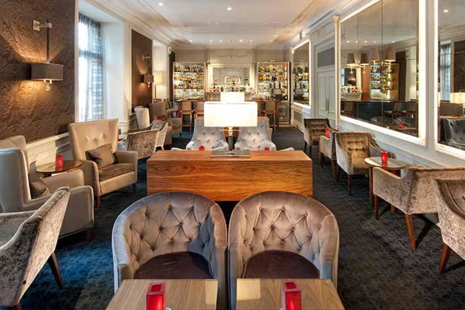 Landmark-Mirror-Bar.jpg