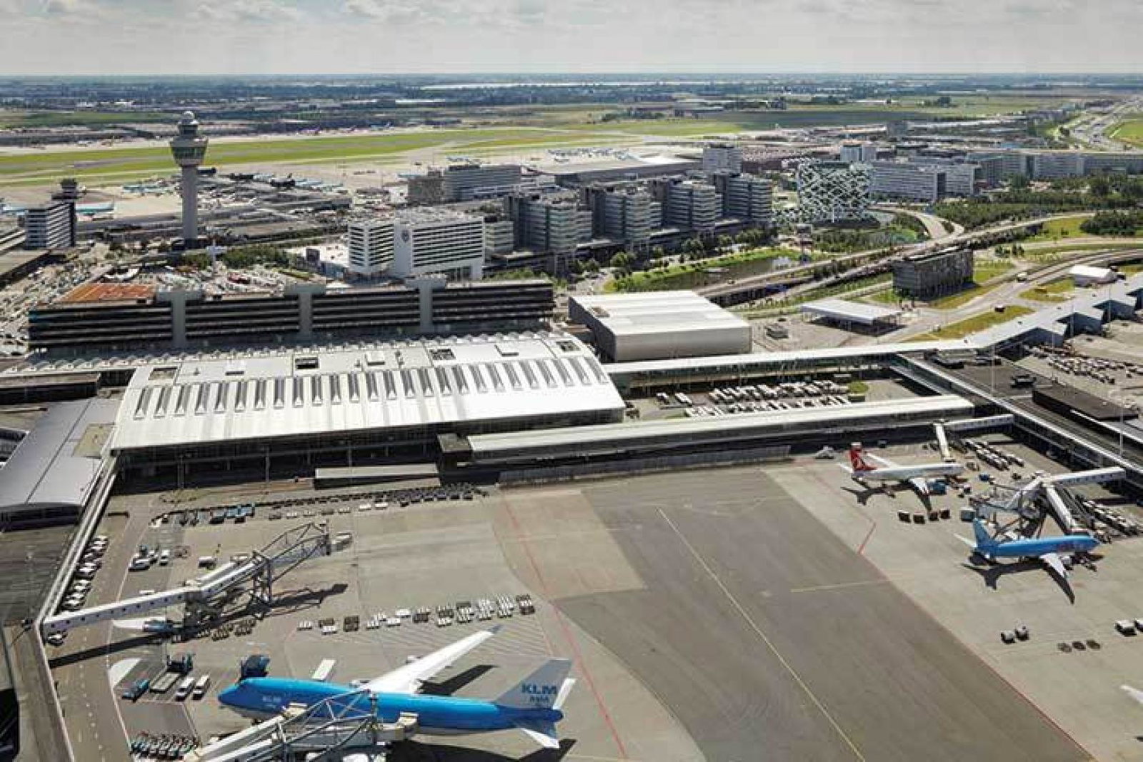 Airlines face having to operate unprofitable flights from Europe's airports this winter, Iata warns