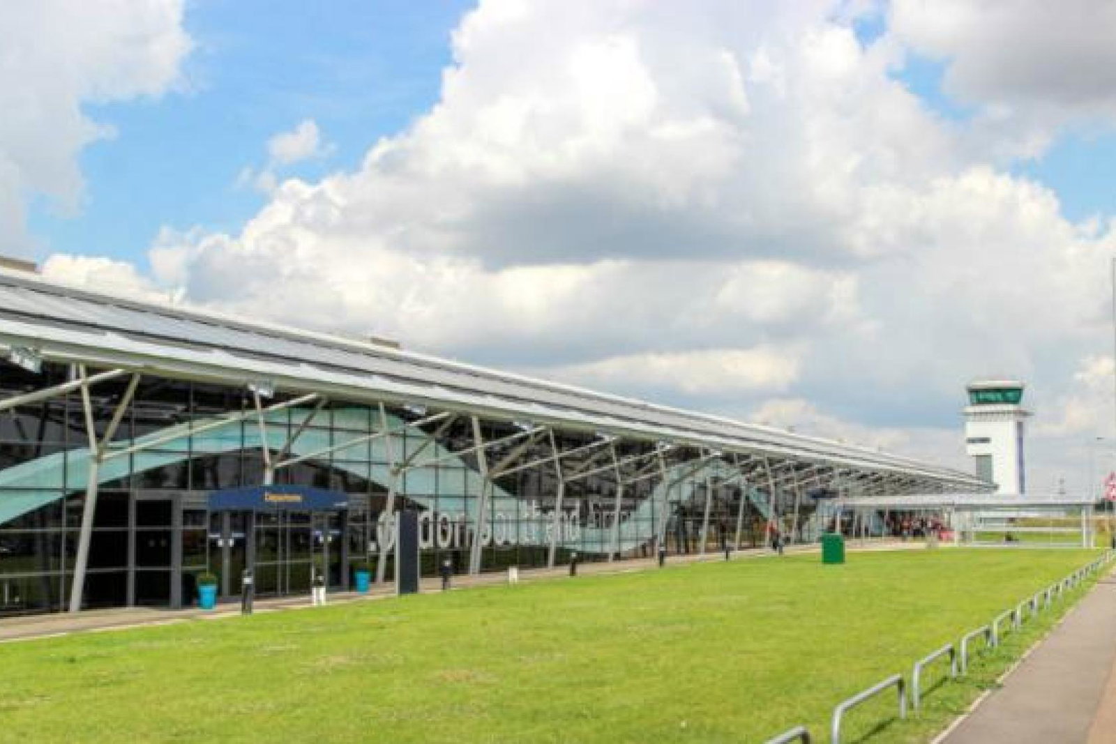 iStock-Southend airport.jpg