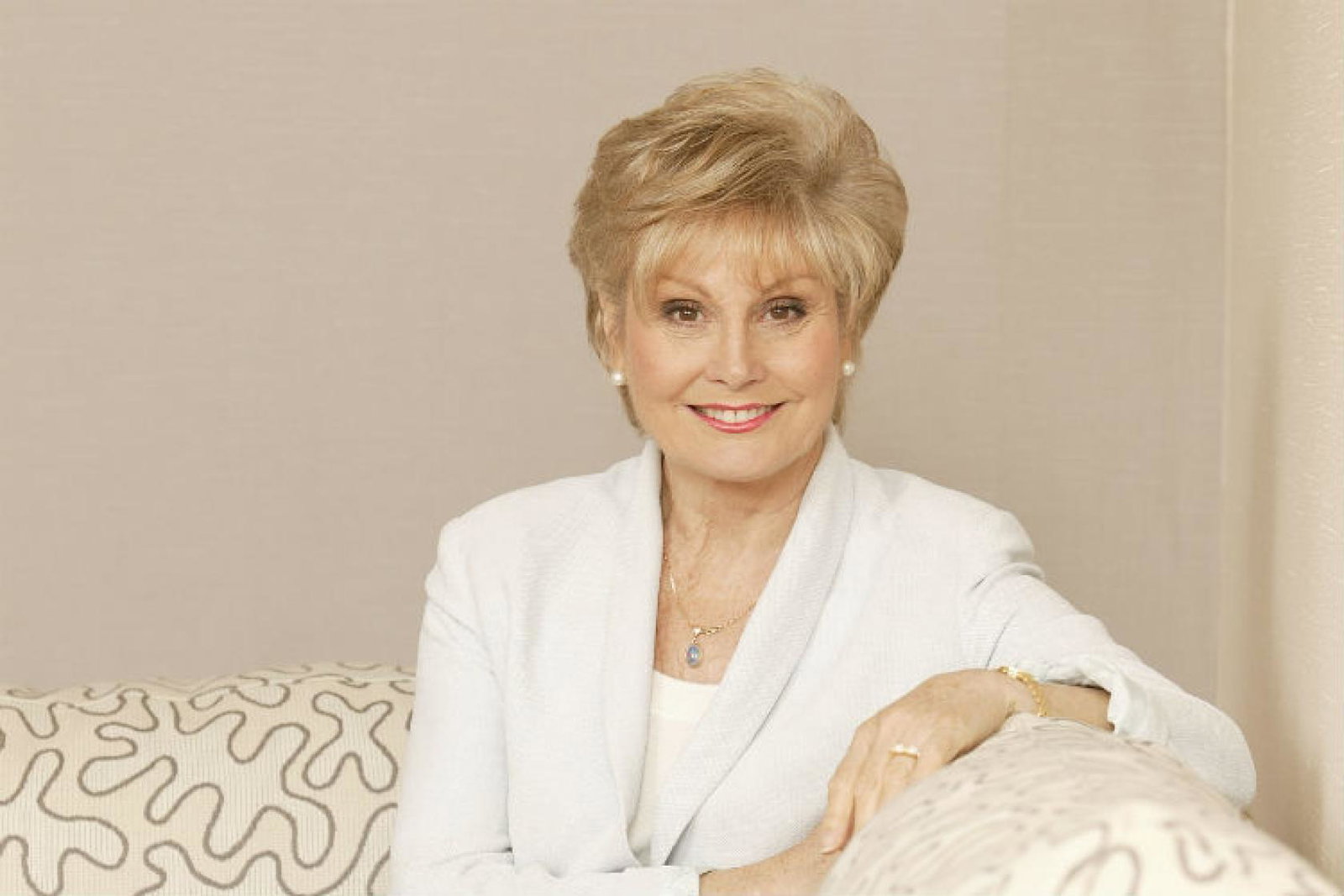 Angela Rippon.jpg
