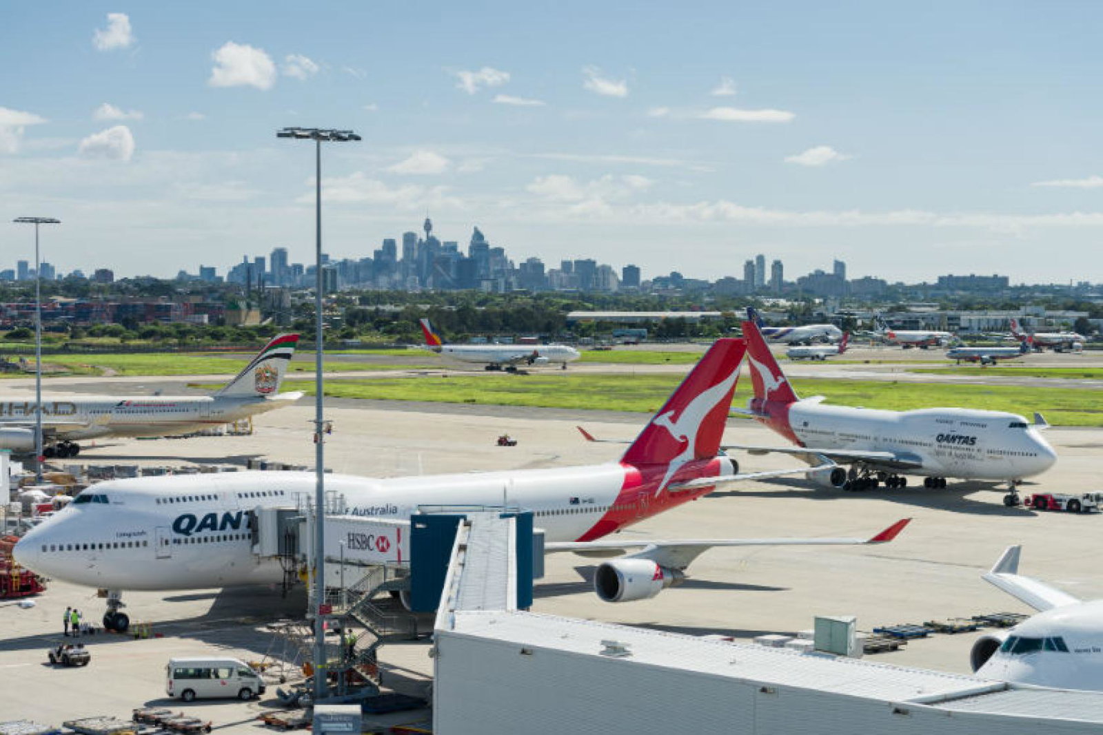 Sydney airport.jpg