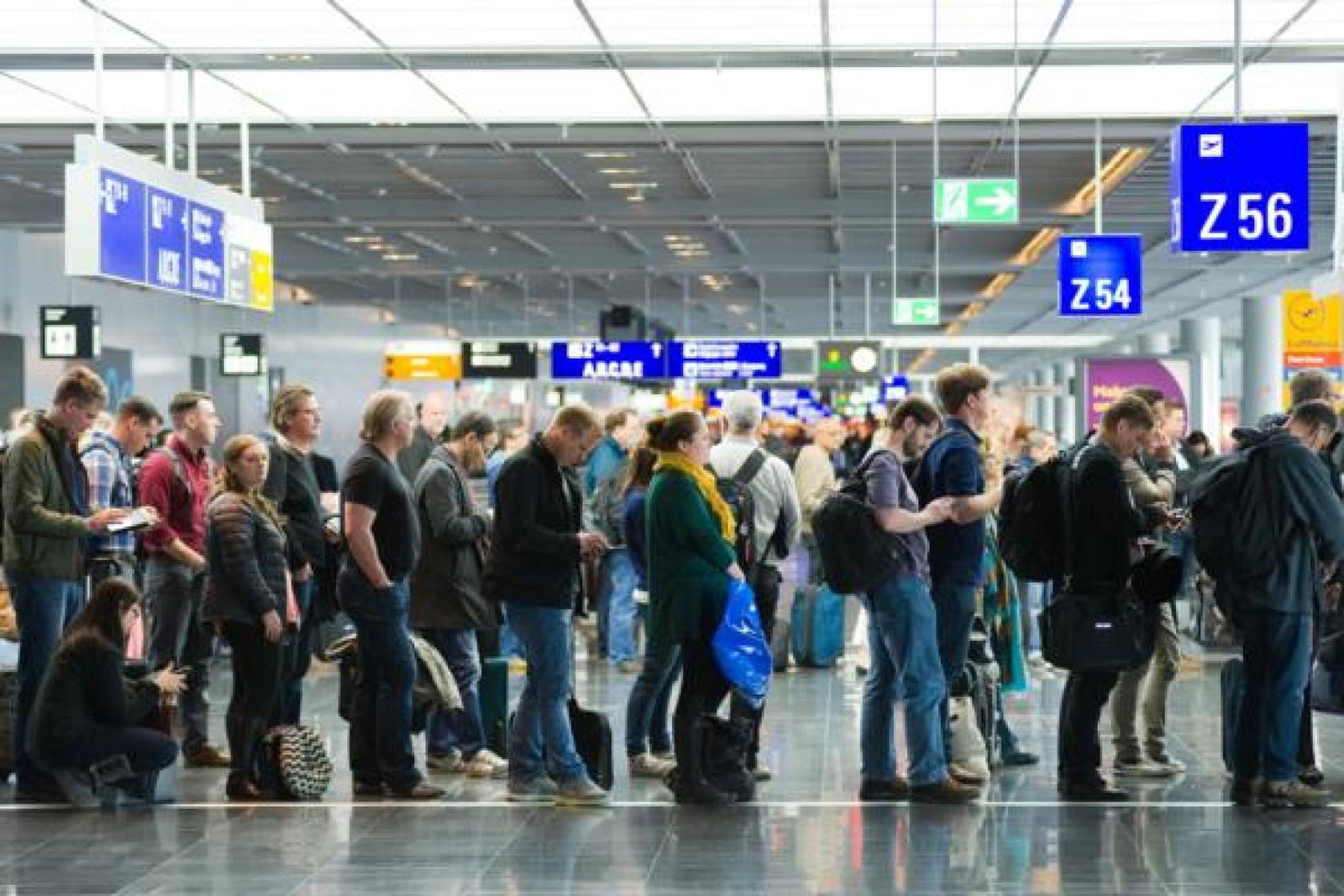 airport delays queue.jpg