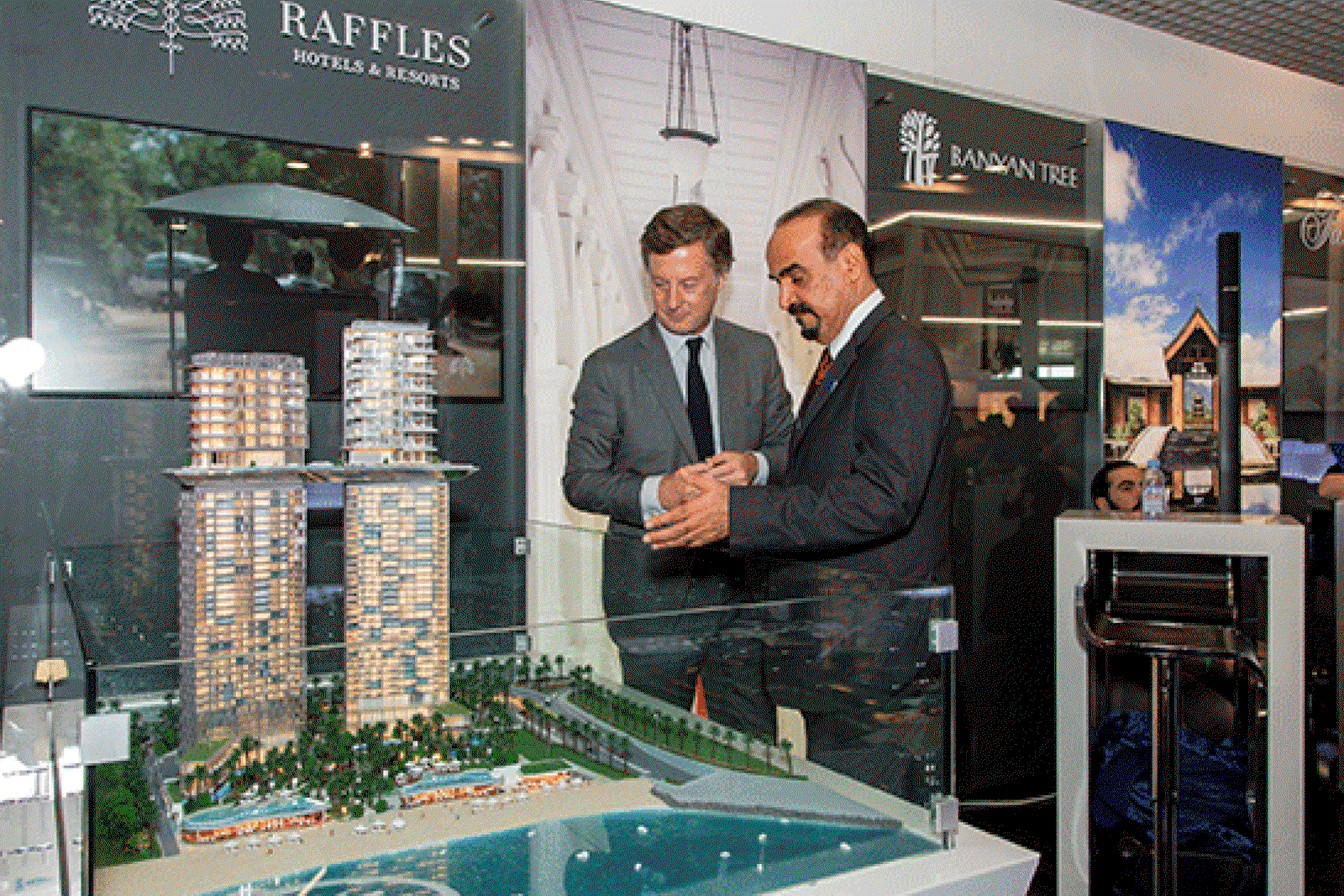 nakheel-raffles.gif
