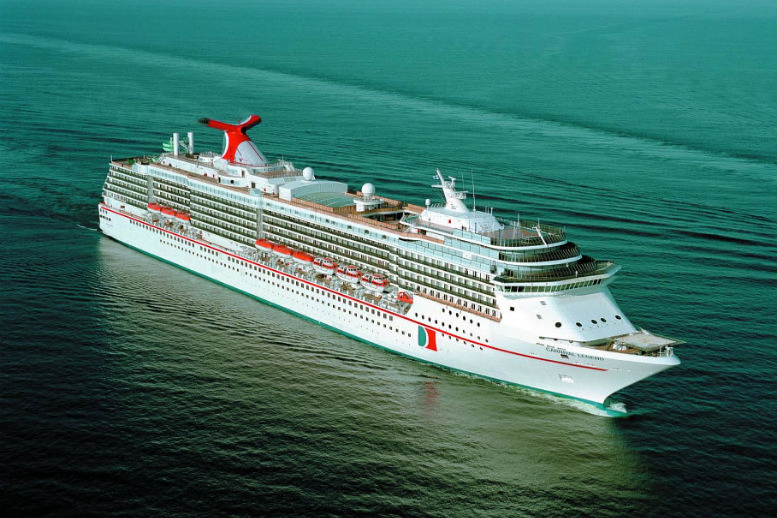 Carnival Legend (aug02).jpg