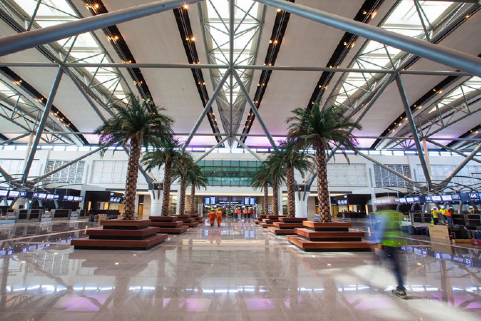 Muscat airport new terminal 2018.jpg