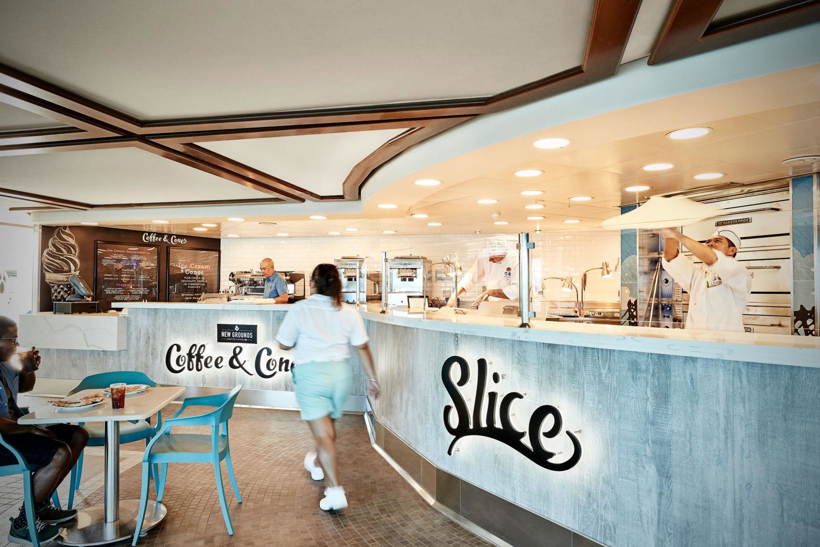 Crown Princess refit Slice.jpg