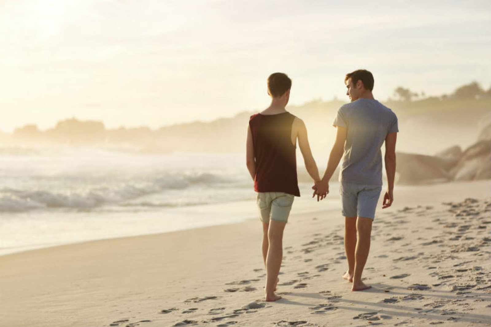 Gay couple.jpg