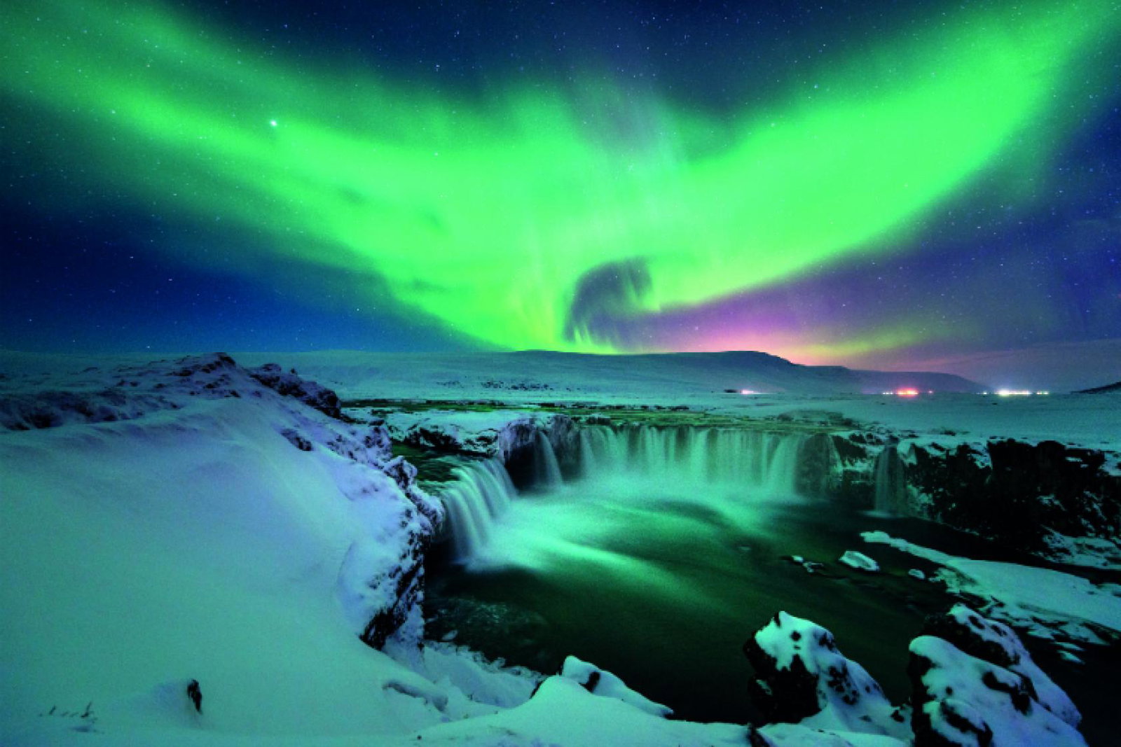 Super Break Godafoss Iceland Northern Lights.jpg