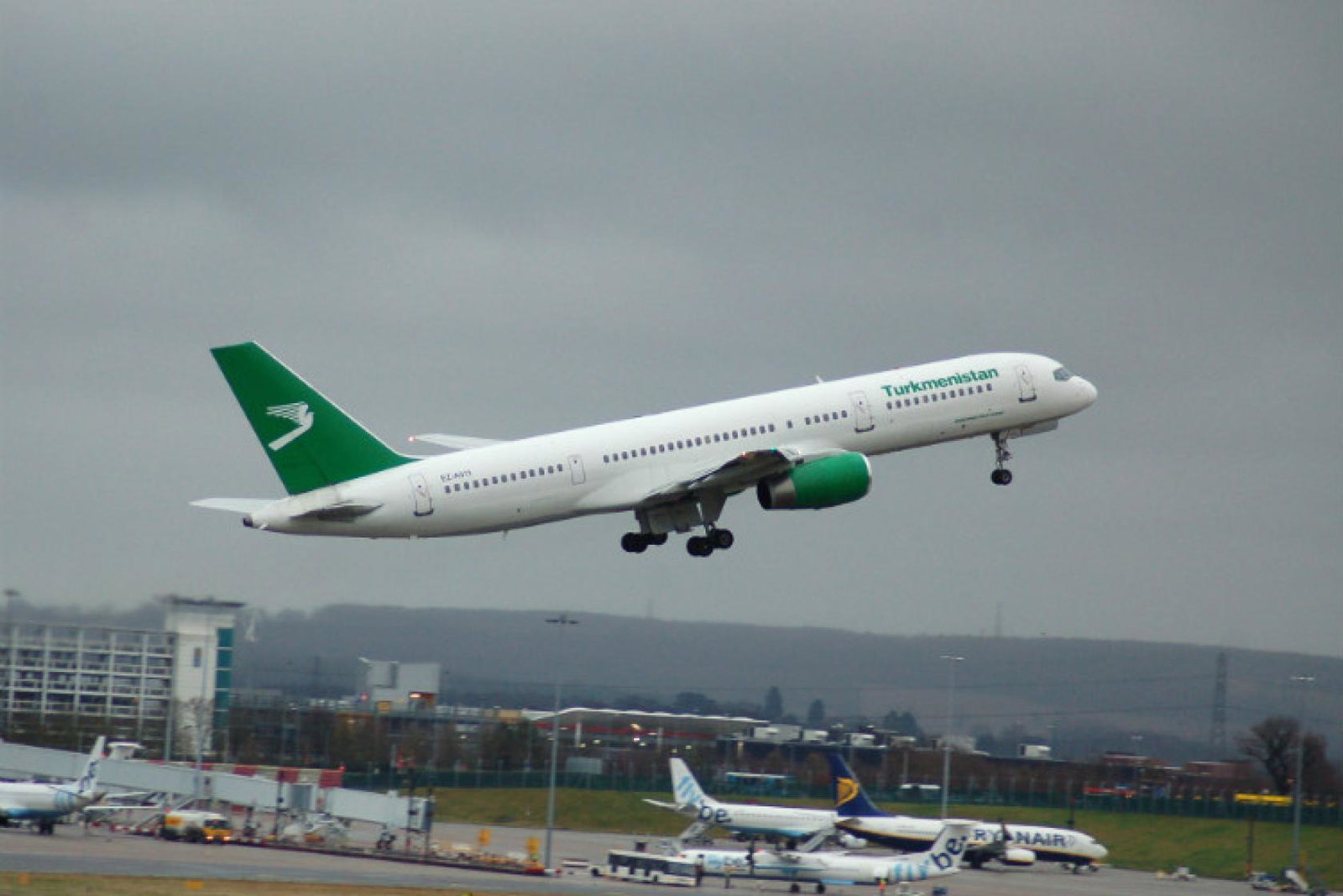 Turkmenistan Airlines Alec Wilson Flickr CC Licence.jpg