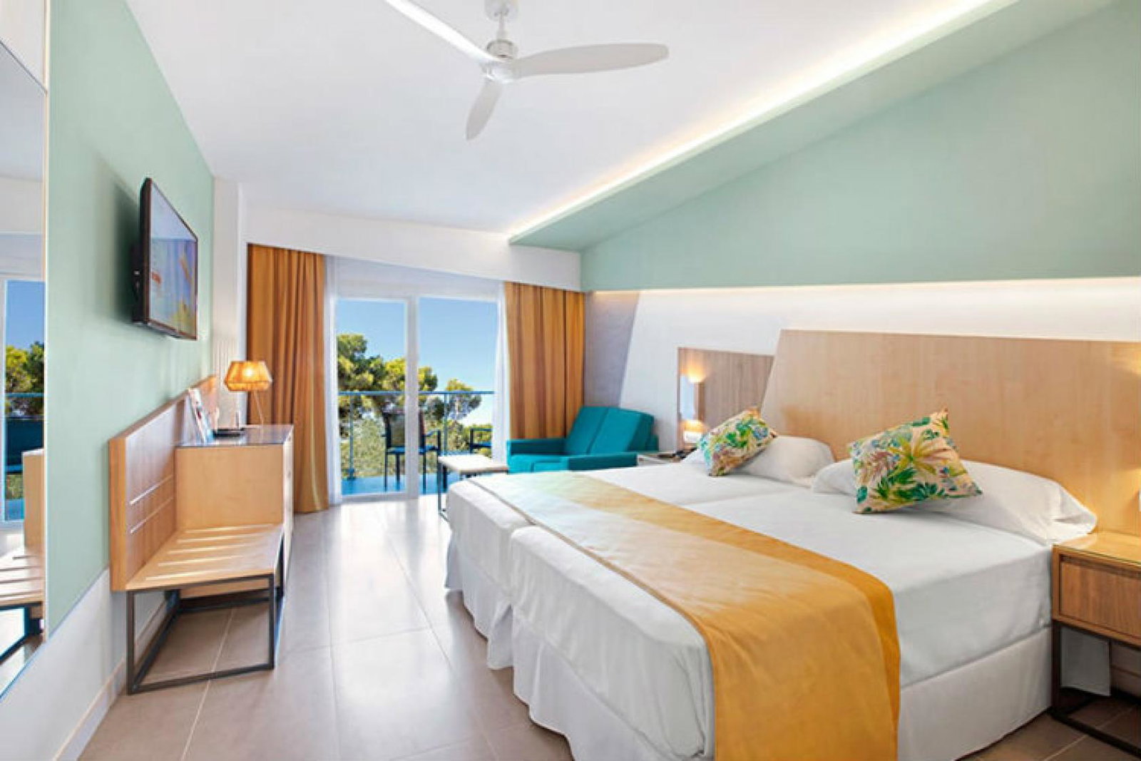 Riu Playa Park Web.jpg