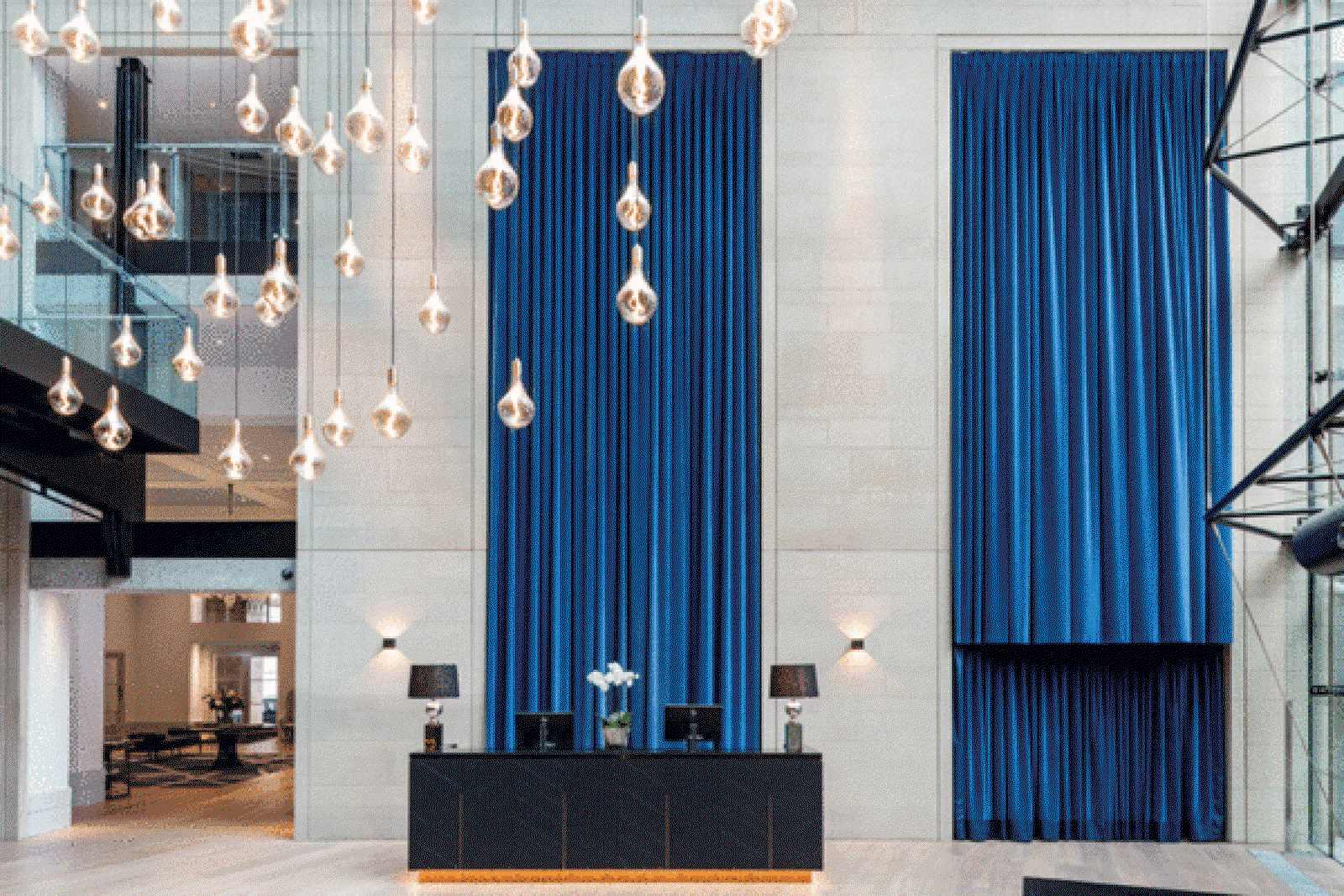 Radisson-Blu-Edwardian-Manchester-Lobby.gif