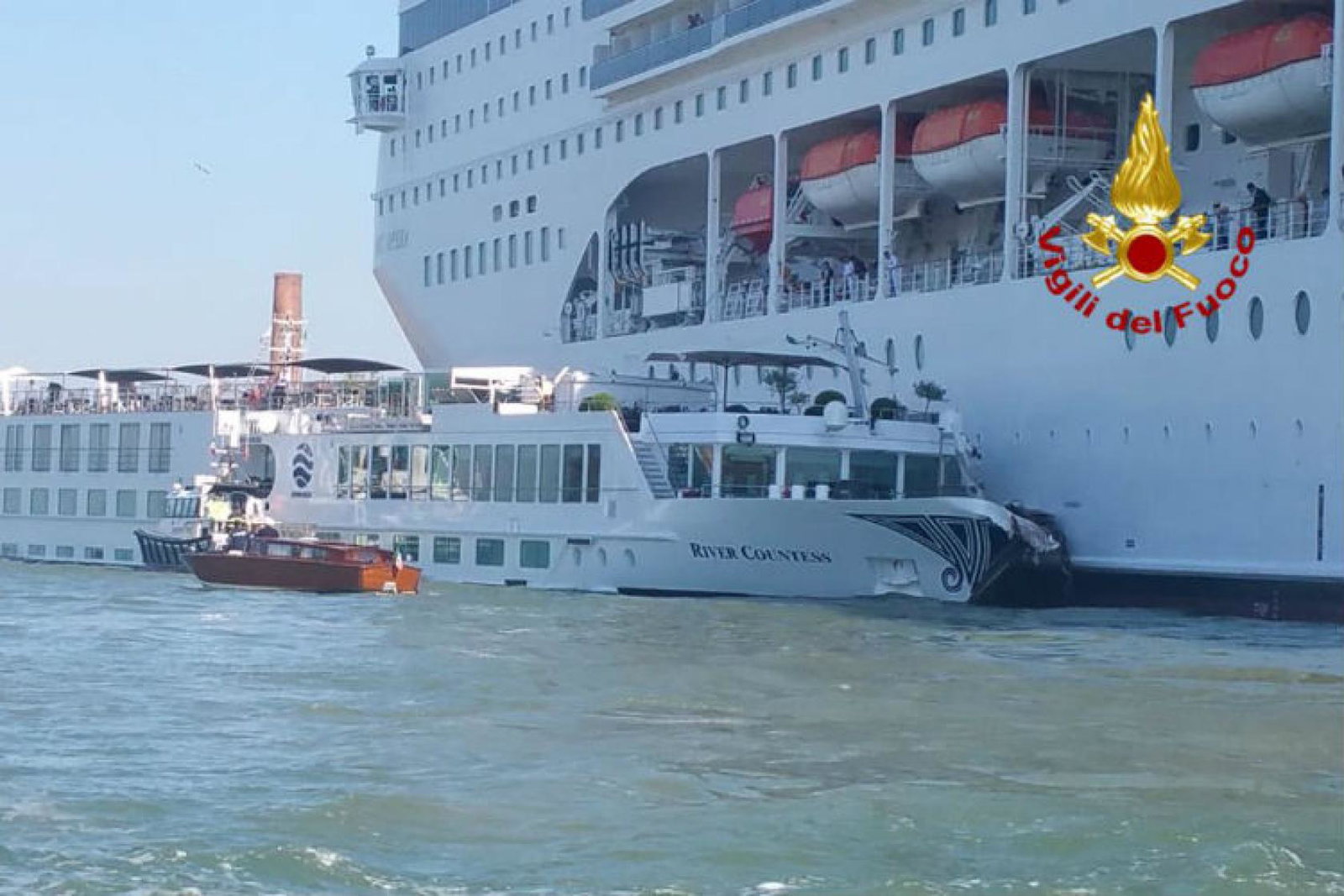 MSC Opera collided with Uniworld’s River Countess ship in Venice in June 2019 (credit: Vigili del Fuoco Twitter)