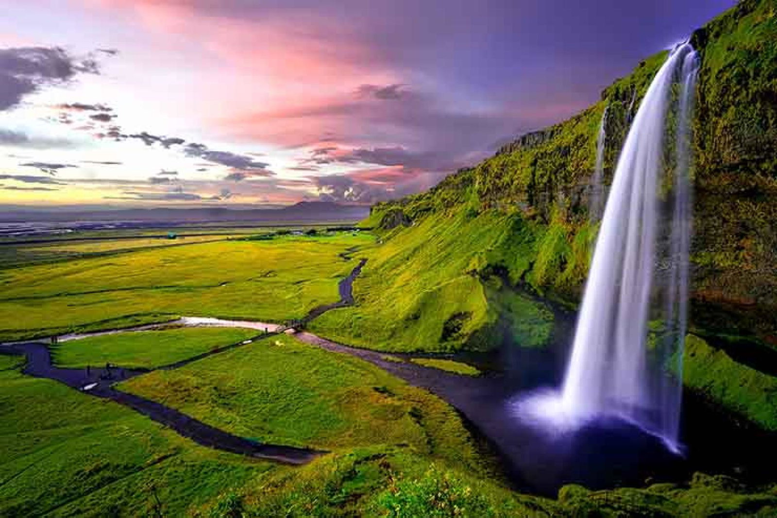 2. Iceland’s Summer Explorer