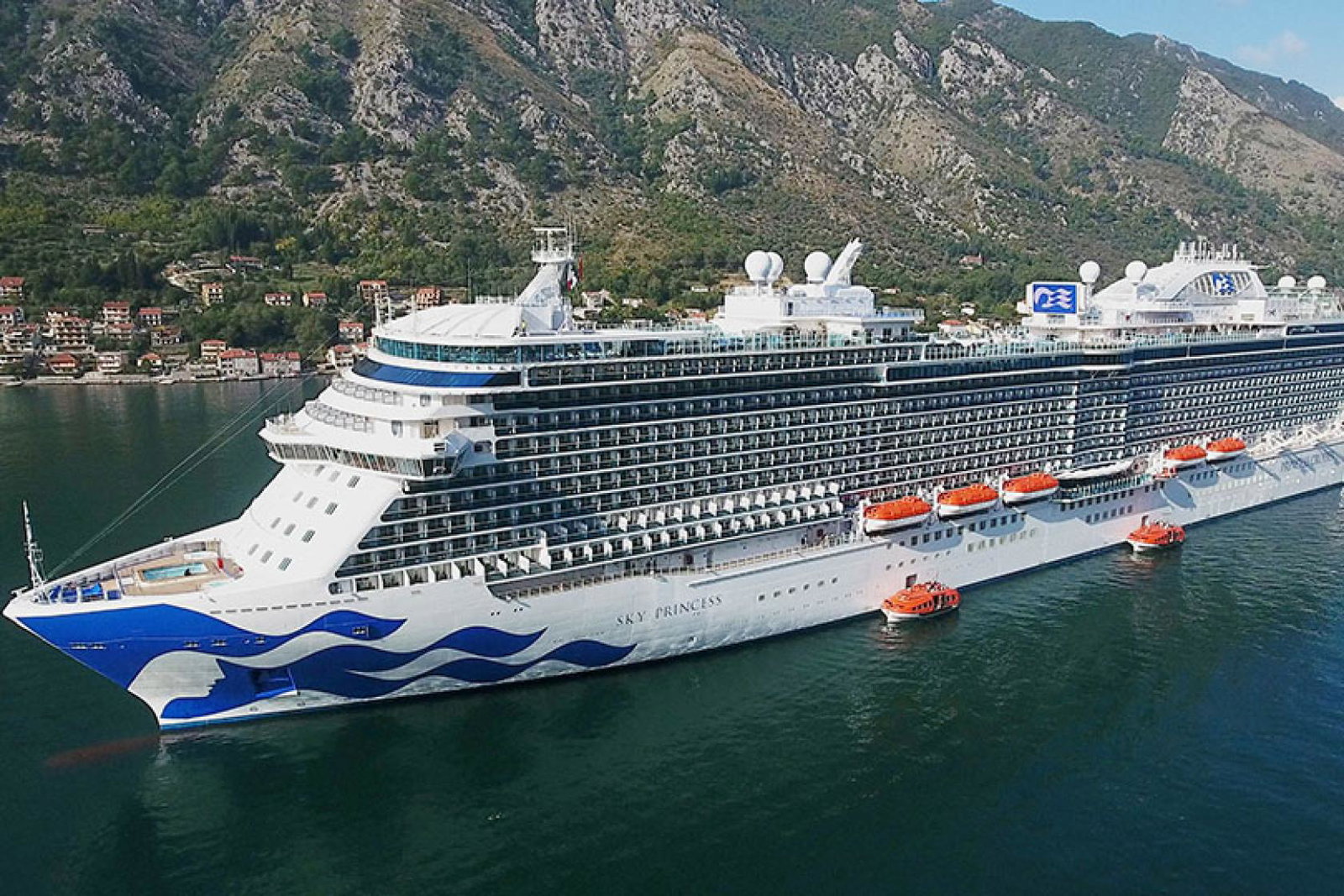 Sky Princess and Regal Princess will sail  UK 'Seacation' cruises from July to September