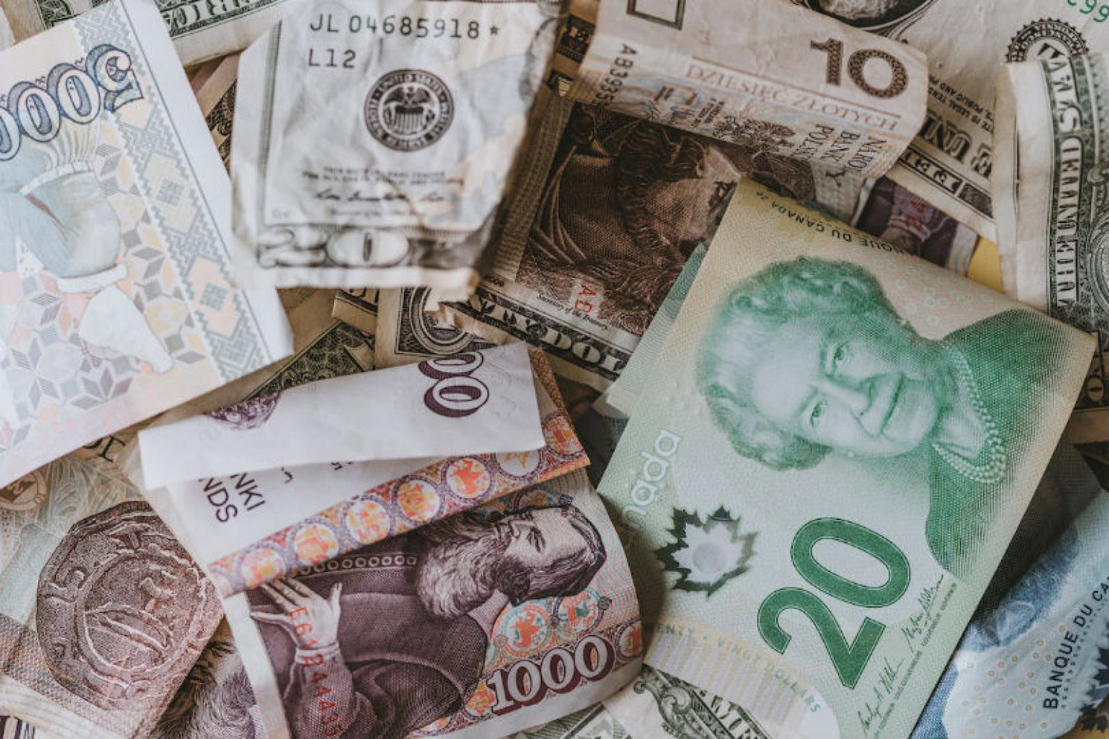 Iata estimates that there is nearly $1 billion in "blocked funds" around the world (Credit: Unsplash/annie-spratt-oW6LlU_VZkc-unsplash.jpg)