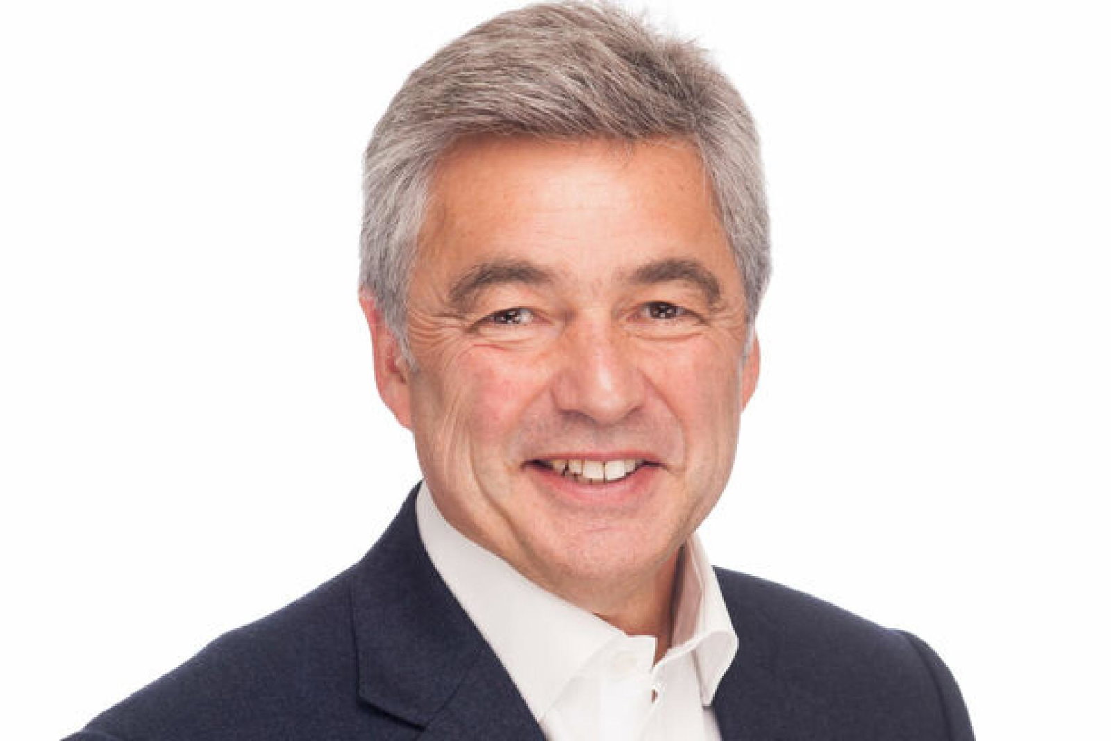Stuart Perl AmaWaterways.jpg