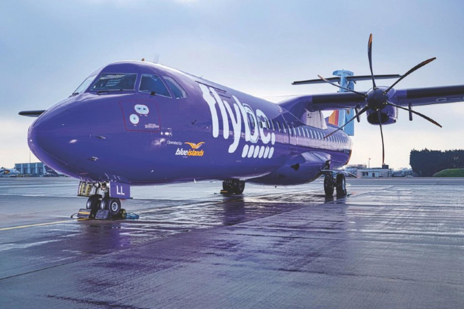 Pilots claim the restrictions are tighter than at other airlines