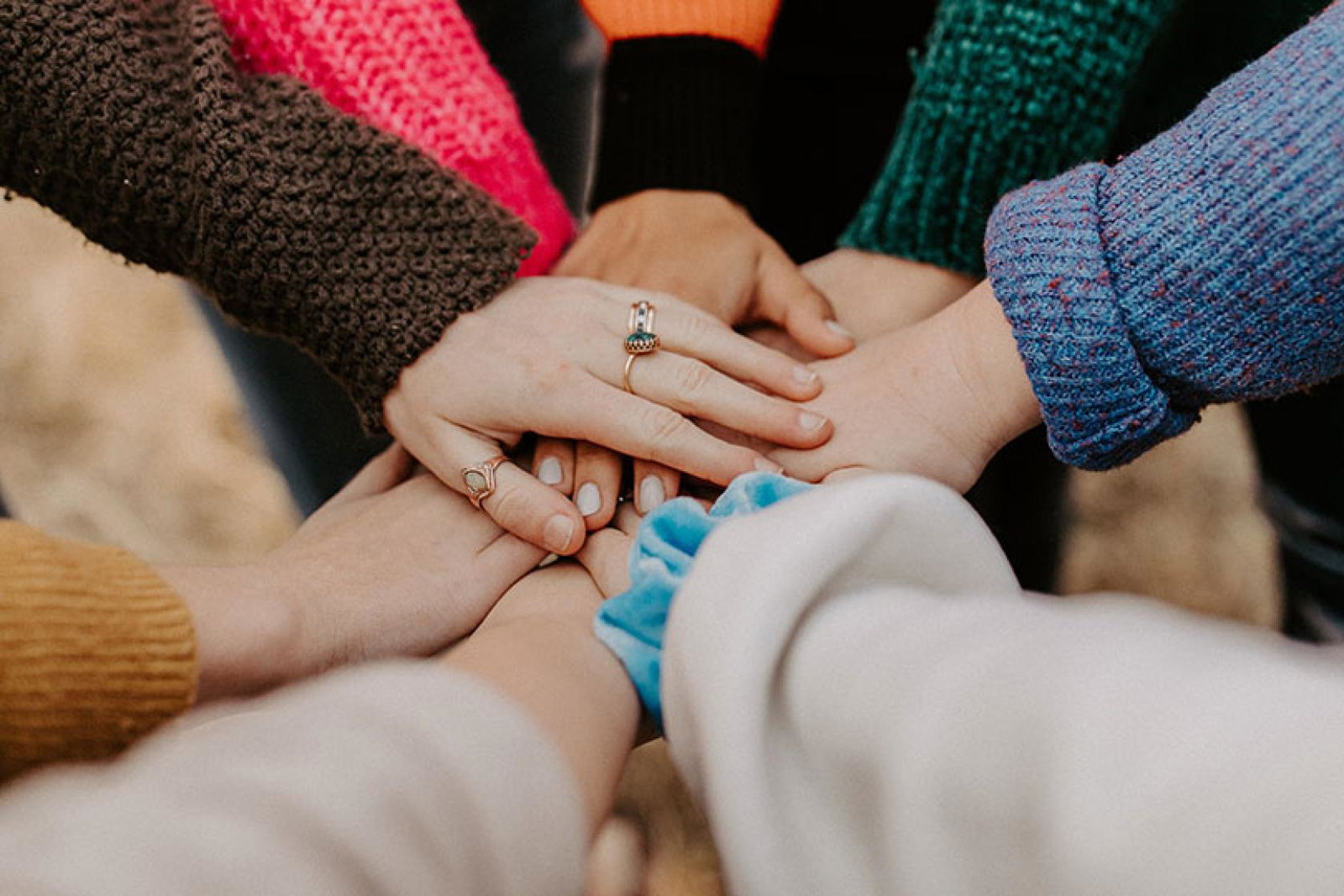 "There is no reason why anyone should feel alone in our community" (Image: Hannah Busing/Unsplash)