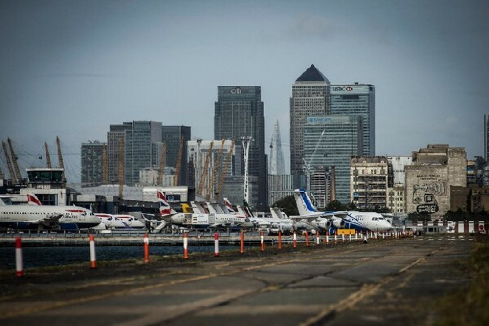 London City airport shuts for 24 hours at Saturday lunchtime